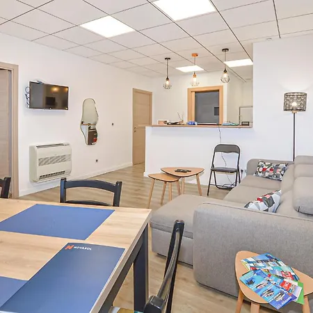 Apartament 2 Bedroom Cozy In *