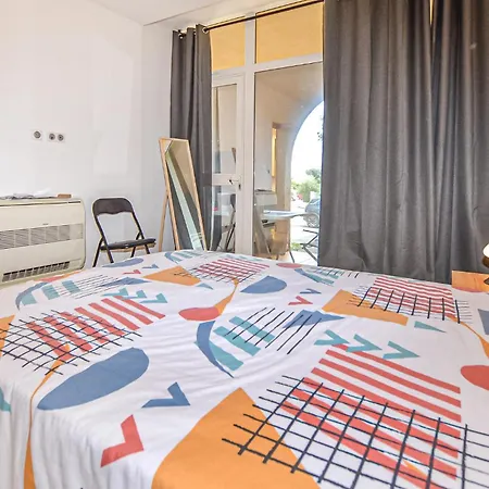 Lovely In With Swimming Pool Apartment *