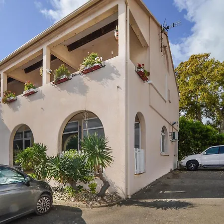 Lovely In With Swimming Pool Apartment